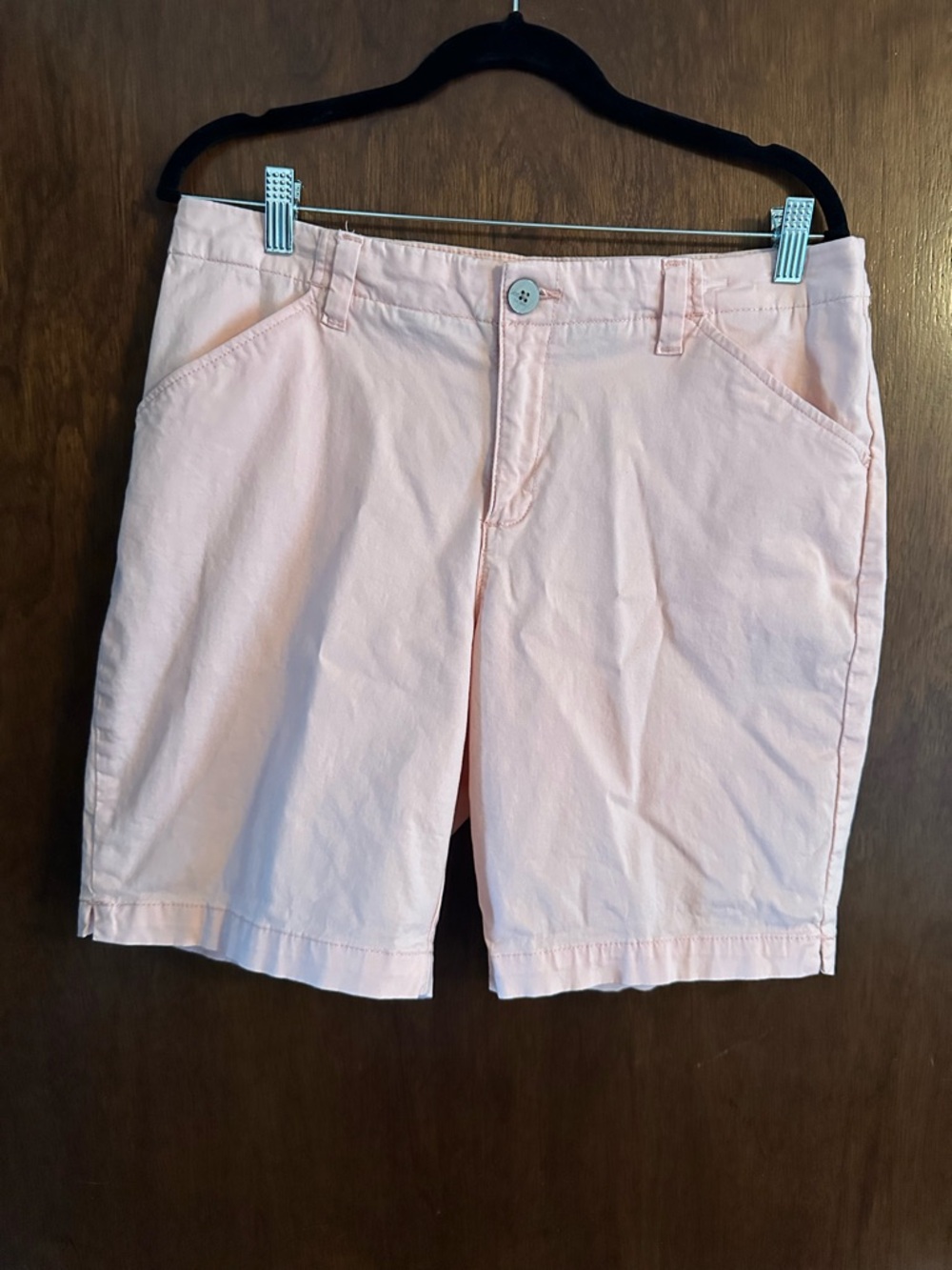 Lee Women’s Peach colored Bermuda Shorts